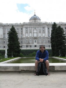 We walked by the Palace this afternoon and wandered through the gardens. You can see both in these photos.