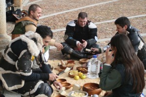 We shared bread, cheese and sausages together for lunch, and in this photo you can see everyone. Going around the circle clockwise starting with the front-left: Juan Miguel, Antonino, Julio, Javier and Gema.