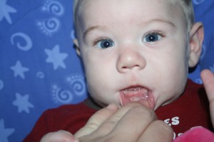 Here comes my tooth!